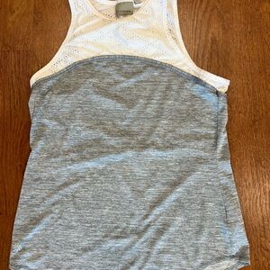 Athleta Women’s Slate Grey Heather Airy Essence Tank Size S EUC